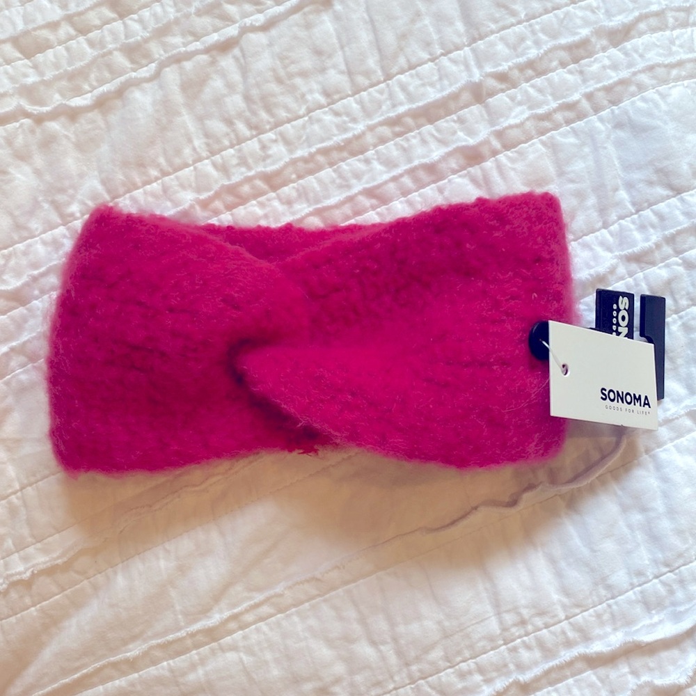 Cold weather pink twisted headband. Size XS